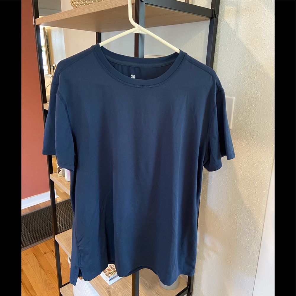 All In Motion Work Out T-Shirt. Athletic Material. Navy. Large.
